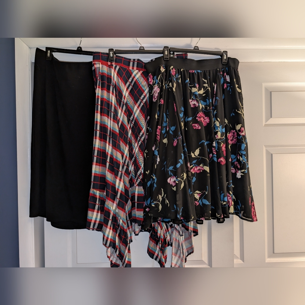 Torrid Size 1/2 Skirt bundle